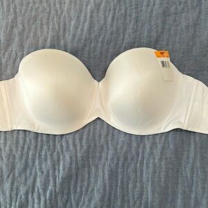 White strapless convertible bra 38DD